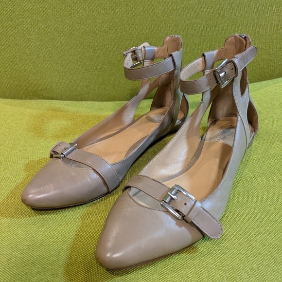 Belle by Sigerson Morrison Shoes - Sigerson Morrison flat gladiator color beige size 8.5